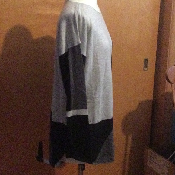 Sweater - Picture 3 of 3